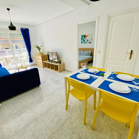 شقة Sunny Penthouse Close To Everything